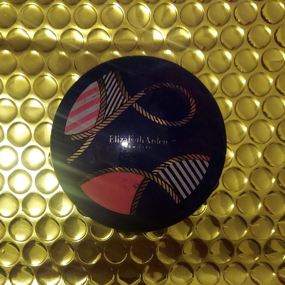 Elizabeth Arden Compact with Nautical Design, Color Deep Glow